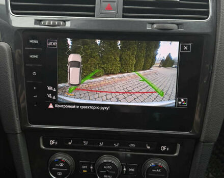 Белый Фольксваген e-Golf, объемом двигателя 0 л и пробегом 97 тыс. км за 11555 $, фото 25 на Automoto.ua