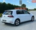 Белый Фольксваген e-Golf, объемом двигателя 0 л и пробегом 99 тыс. км за 11999 $, фото 4 на Automoto.ua