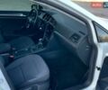 Белый Фольксваген e-Golf, объемом двигателя 0 л и пробегом 121 тыс. км за 11900 $, фото 15 на Automoto.ua