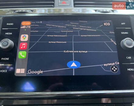 Белый Фольксваген e-Golf, объемом двигателя 0 л и пробегом 55 тыс. км за 12399 $, фото 14 на Automoto.ua