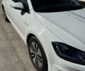 Белый Фольксваген e-Golf, объемом двигателя 0 л и пробегом 98 тыс. км за 16200 $, фото 2 на Automoto.ua
