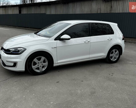 Білий Фольксваген e-Golf, об'ємом двигуна 0 л та пробігом 126 тис. км за 12900 $, фото 2 на Automoto.ua