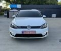 Белый Фольксваген e-Golf, объемом двигателя 0 л и пробегом 120 тыс. км за 13593 $, фото 1 на Automoto.ua