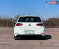 Белый Фольксваген e-Golf, объемом двигателя 0 л и пробегом 136 тыс. км за 11499 $, фото 15 на Automoto.ua
