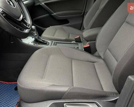 Білий Фольксваген e-Golf, об'ємом двигуна 0 л та пробігом 37 тис. км за 14444 $, фото 11 на Automoto.ua