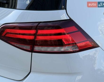 Білий Фольксваген e-Golf, об'ємом двигуна 0 л та пробігом 103 тис. км за 13300 $, фото 17 на Automoto.ua