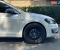 Білий Фольксваген e-Golf, об'ємом двигуна 0 л та пробігом 110 тис. км за 13530 $, фото 10 на Automoto.ua