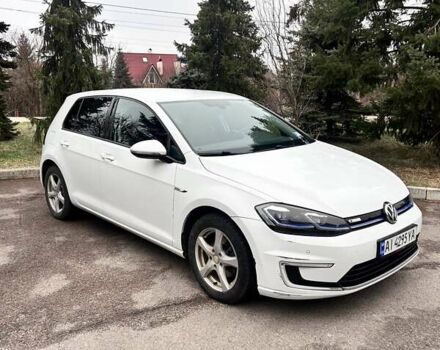 Белый Фольксваген e-Golf, объемом двигателя 0 л и пробегом 90 тыс. км за 12600 $, фото 3 на Automoto.ua