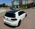 Белый Фольксваген e-Golf, объемом двигателя 0 л и пробегом 50 тыс. км за 11500 $, фото 6 на Automoto.ua
