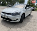 Білий Фольксваген e-Golf, об'ємом двигуна 0 л та пробігом 142 тис. км за 13999 $, фото 1 на Automoto.ua
