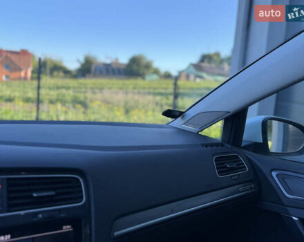 Білий Фольксваген e-Golf, об'ємом двигуна 0 л та пробігом 197 тис. км за 11999 $, фото 16 на Automoto.ua