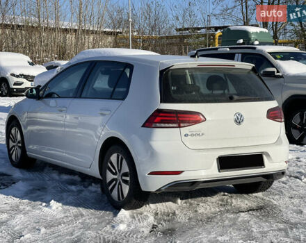Белый Фольксваген e-Golf, объемом двигателя 0 л и пробегом 56 тыс. км за 11600 $, фото 3 на Automoto.ua