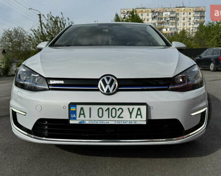 Белый Фольксваген e-Golf, объемом двигателя 0 л и пробегом 78 тыс. км за 14000 $, фото 32 на Automoto.ua