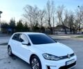 Белый Фольксваген e-Golf, объемом двигателя 0 л и пробегом 121 тыс. км за 11900 $, фото 10 на Automoto.ua