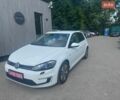 Белый Фольксваген e-Golf, объемом двигателя 0 л и пробегом 165 тыс. км за 12000 $, фото 17 на Automoto.ua