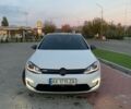 Белый Фольксваген e-Golf, объемом двигателя 0 л и пробегом 178 тыс. км за 13000 $, фото 4 на Automoto.ua