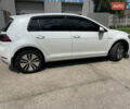 Белый Фольксваген e-Golf, объемом двигателя 0 л и пробегом 142 тыс. км за 13999 $, фото 5 на Automoto.ua