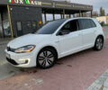 Белый Фольксваген e-Golf, объемом двигателя 0 л и пробегом 178 тыс. км за 13000 $, фото 2 на Automoto.ua