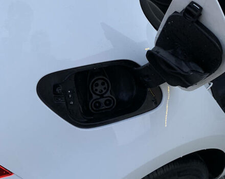Белый Фольксваген e-Golf, объемом двигателя 0 л и пробегом 172 тыс. км за 14500 $, фото 12 на Automoto.ua