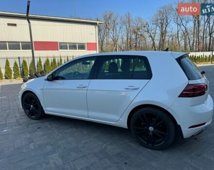 Белый Фольксваген e-Golf, объемом двигателя 0 л и пробегом 115 тыс. км за 13500 $, фото 9 на Automoto.ua