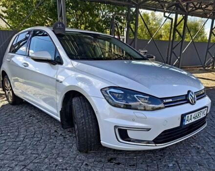 Белый Фольксваген e-Golf, объемом двигателя 0 л и пробегом 155 тыс. км за 12200 $, фото 2 на Automoto.ua