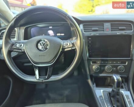 Білий Фольксваген e-Golf, об'ємом двигуна 0 л та пробігом 133 тис. км за 12300 $, фото 12 на Automoto.ua