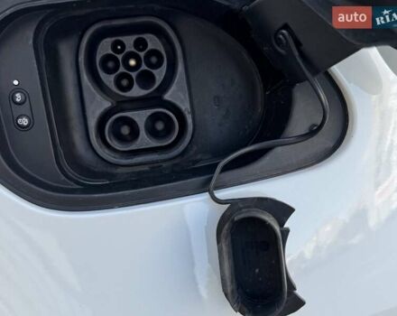Білий Фольксваген e-Golf, об'ємом двигуна 0 л та пробігом 103 тис. км за 13300 $, фото 39 на Automoto.ua