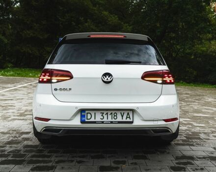 Білий Фольксваген e-Golf, об'ємом двигуна 0 л та пробігом 137 тис. км за 13500 $, фото 9 на Automoto.ua