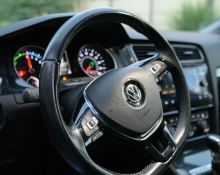 Белый Фольксваген e-Golf, объемом двигателя 0 л и пробегом 139 тыс. км за 11900 $, фото 32 на Automoto.ua