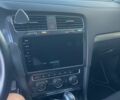 Белый Фольксваген e-Golf, объемом двигателя 0 л и пробегом 132 тыс. км за 12700 $, фото 18 на Automoto.ua