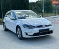 Белый Фольксваген e-Golf, объемом двигателя 0 л и пробегом 99 тыс. км за 11999 $, фото 2 на Automoto.ua