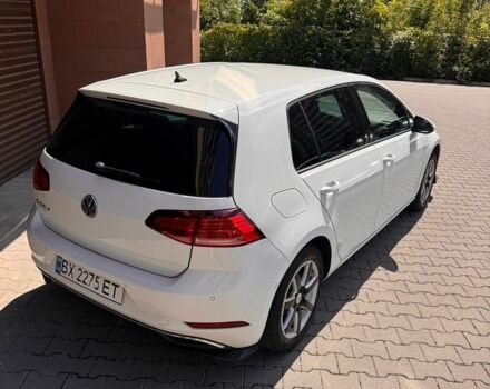 Белый Фольксваген e-Golf, объемом двигателя 0 л и пробегом 139 тыс. км за 12450 $, фото 18 на Automoto.ua