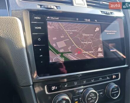 Білий Фольксваген e-Golf, об'ємом двигуна 0 л та пробігом 96 тис. км за 13150 $, фото 24 на Automoto.ua