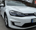 Белый Фольксваген e-Golf, объемом двигателя 0 л и пробегом 126 тыс. км за 12900 $, фото 10 на Automoto.ua