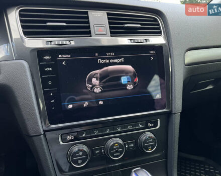 Білий Фольксваген e-Golf, об'ємом двигуна 0 л та пробігом 74 тис. км за 15200 $, фото 29 на Automoto.ua