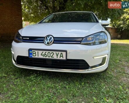 Белый Фольксваген e-Golf, объемом двигателя 0 л и пробегом 96 тыс. км за 14500 $, фото 5 на Automoto.ua
