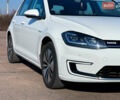 Белый Фольксваген e-Golf, объемом двигателя 0 л и пробегом 136 тыс. км за 11499 $, фото 7 на Automoto.ua