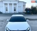 Белый Фольксваген e-Golf, объемом двигателя 0 л и пробегом 121 тыс. км за 11900 $, фото 2 на Automoto.ua