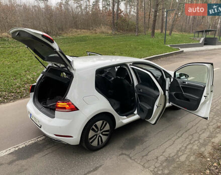 Білий Фольксваген e-Golf, об'ємом двигуна 0 л та пробігом 127 тис. км за 17000 $, фото 4 на Automoto.ua