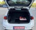 Белый Фольксваген e-Golf, объемом двигателя 0 л и пробегом 120 тыс. км за 13593 $, фото 12 на Automoto.ua