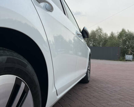 Білий Фольксваген e-Golf, об'ємом двигуна 0 л та пробігом 140 тис. км за 12500 $, фото 44 на Automoto.ua