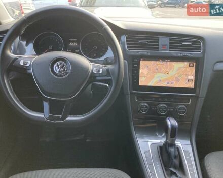 Белый Фольксваген e-Golf, объемом двигателя 0 л и пробегом 77 тыс. км за 13900 $, фото 7 на Automoto.ua