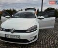 Белый Фольксваген e-Golf, объемом двигателя 0 л и пробегом 101 тыс. км за 12499 $, фото 8 на Automoto.ua