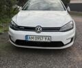 Белый Фольксваген e-Golf, объемом двигателя 0 л и пробегом 197 тыс. км за 12900 $, фото 3 на Automoto.ua