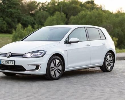 Белый Фольксваген e-Golf, объемом двигателя 0 л и пробегом 78 тыс. км за 21800 $, фото 16 на Automoto.ua