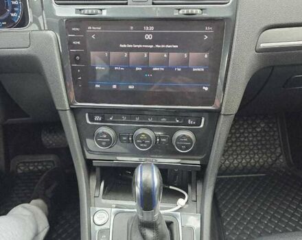 Білий Фольксваген e-Golf, об'ємом двигуна 0 л та пробігом 138 тис. км за 13900 $, фото 12 на Automoto.ua