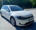 Белый Фольксваген e-Golf, объемом двигателя 0 л и пробегом 131 тыс. км за 15500 $, фото 1 на Automoto.ua