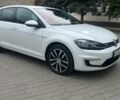 Белый Фольксваген e-Golf, объемом двигателя 0 л и пробегом 182 тыс. км за 13000 $, фото 1 на Automoto.ua