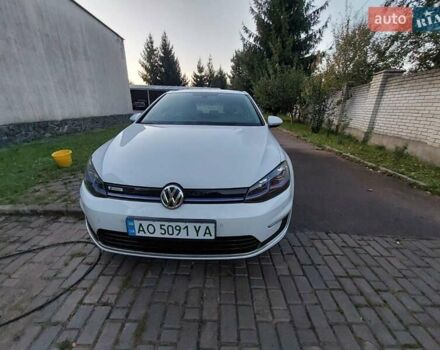 Белый Фольксваген e-Golf, объемом двигателя 0 л и пробегом 70 тыс. км за 13600 $, фото 1 на Automoto.ua