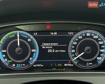 Белый Фольксваген e-Golf, объемом двигателя 0 л и пробегом 84 тыс. км за 14200 $, фото 46 на Automoto.ua